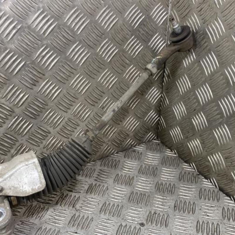 Cremaillere assistee HYUNDAI I 10 2 Photo n°4