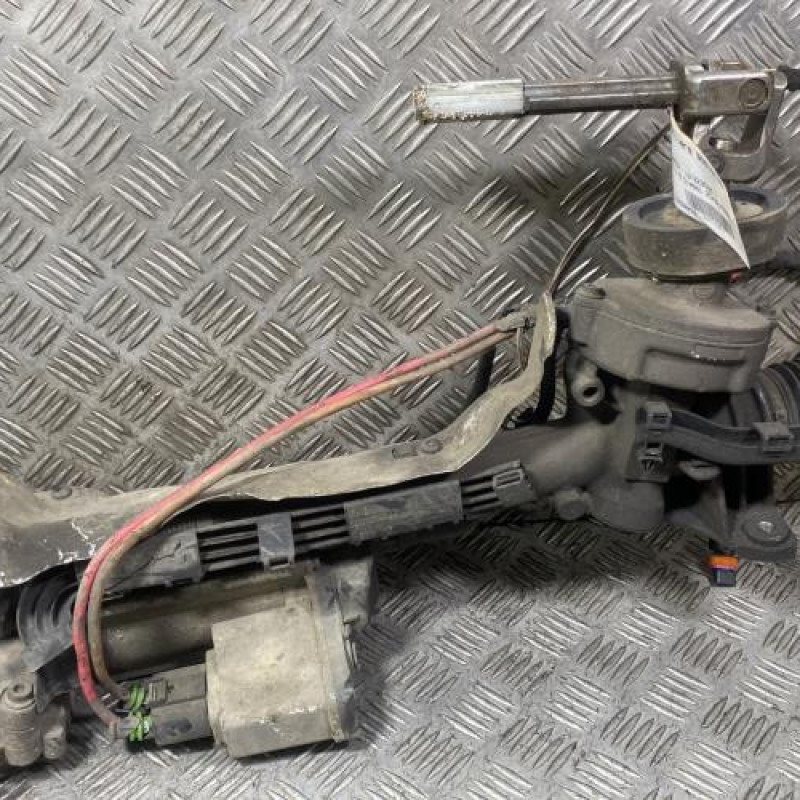 Cremaillere assistee VOLKSWAGEN GOLF 5 Photo n°3