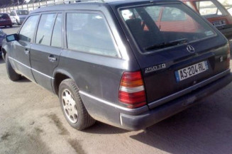 Capot MERCEDES 250 T124