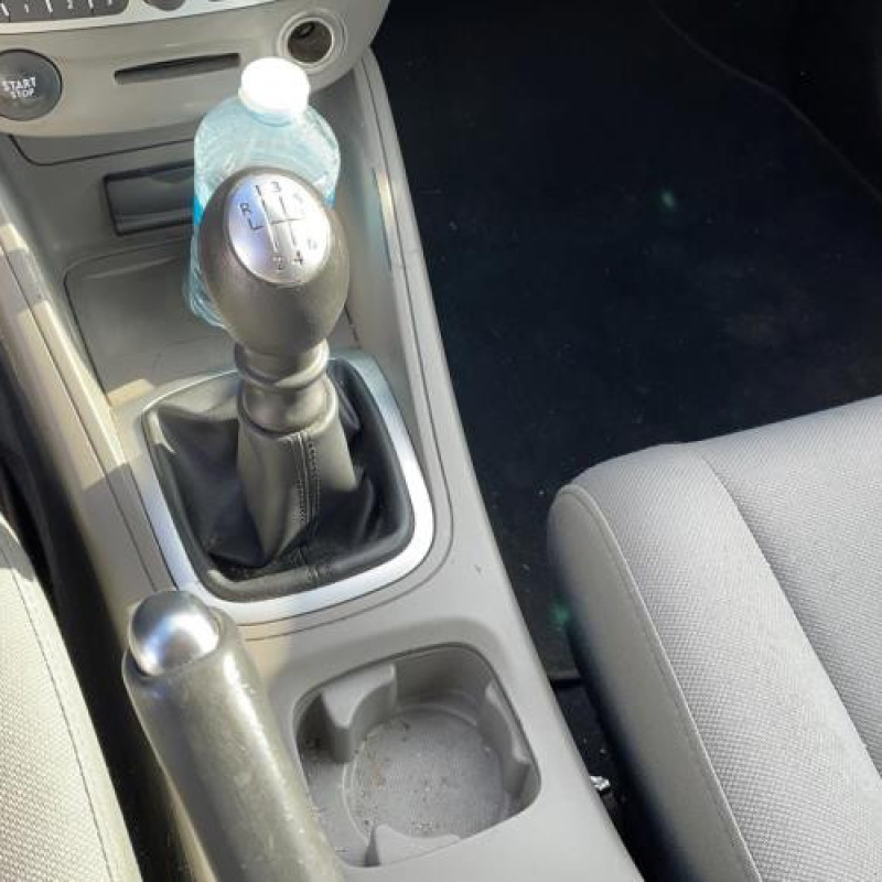 Malle/Hayon arriere RENAULT MEGANE 3 Photo n°7