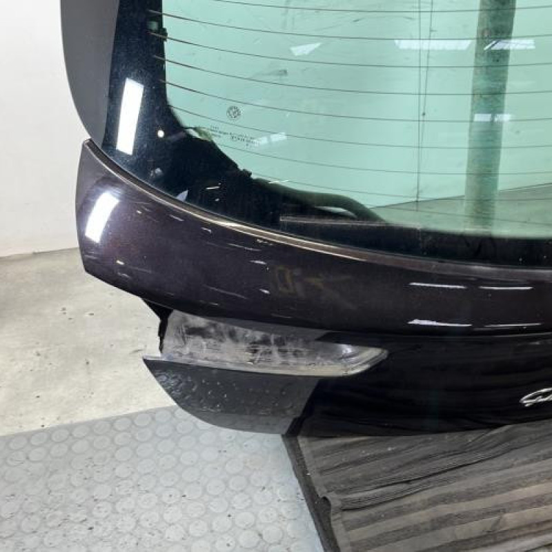 Malle/Hayon arriere ALFA ROMEO GIULIETTA 2 Photo n°5