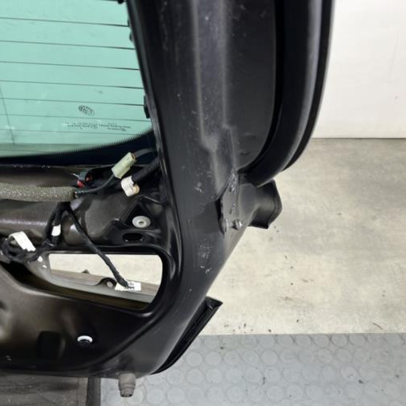 Malle/Hayon arriere ALFA ROMEO GIULIETTA 2 Photo n°8