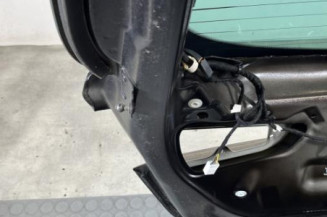 Malle/Hayon arriere ALFA ROMEO GIULIETTA 2