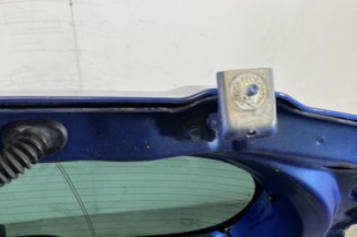 Malle/Hayon arriere RENAULT CLIO 4