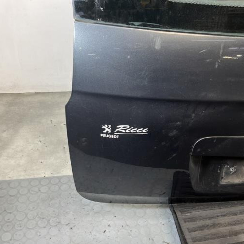 Malle/Hayon arriere PEUGEOT 5008 1 Photo n°6
