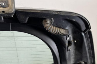 Malle/Hayon arriere PEUGEOT 5008 1