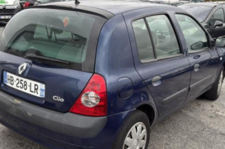 Pare choc arriere RENAULT CLIO 2