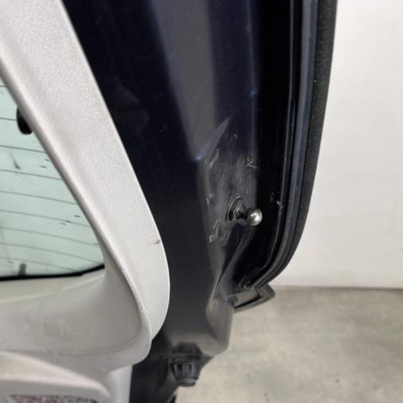 Malle/Hayon arriere RENAULT LAGUNA 3 Photo n°11