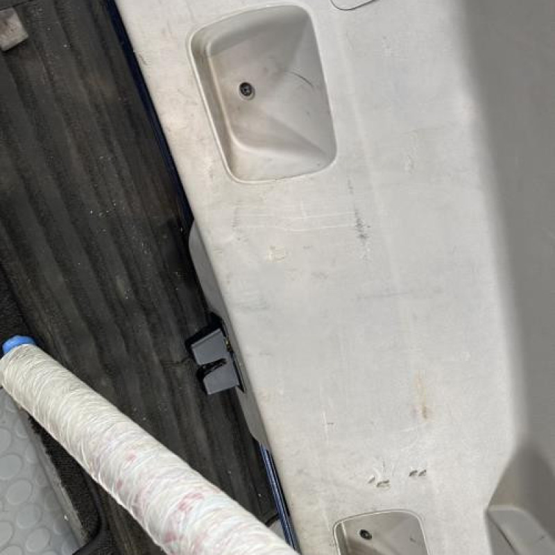 Malle/Hayon arriere RENAULT LAGUNA 3 Photo n°13