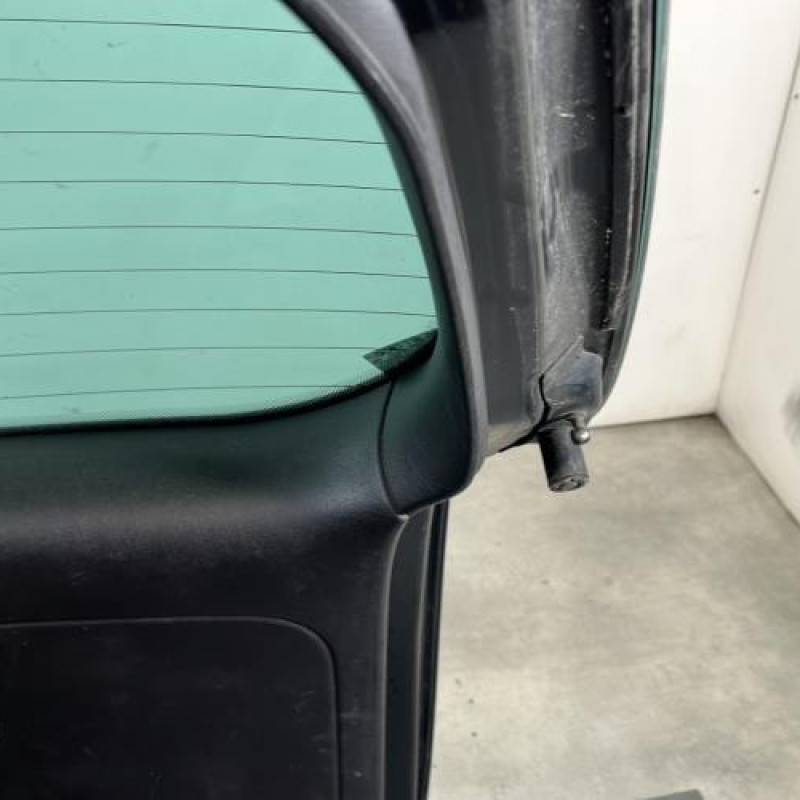 Malle/Hayon arriere PEUGEOT 307 Photo n°8