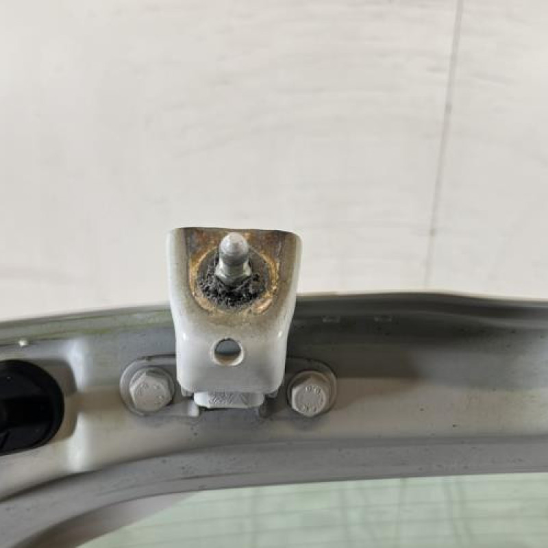 Malle/Hayon arriere PEUGEOT 208 1 Photo n°6