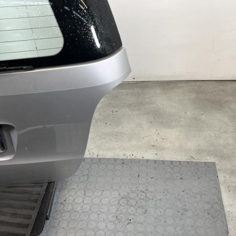 Malle/Hayon arriere MERCEDES CLASSE A 168 Photo n°4