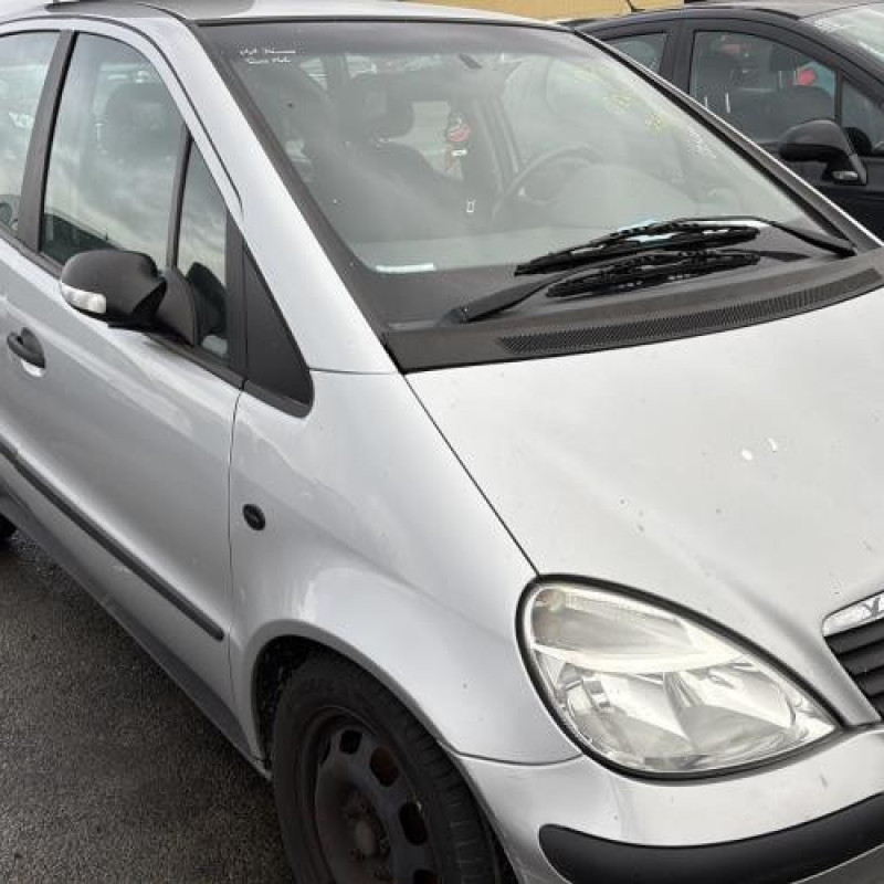 Malle/Hayon arriere MERCEDES CLASSE A 168 Photo n°13