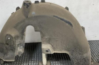 Pare boue arriere droit PEUGEOT 208 1