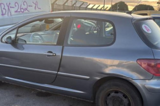 Pare choc arriere PEUGEOT 307