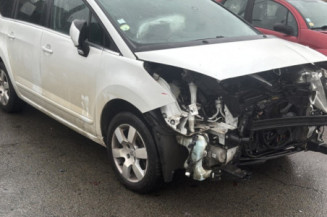 PEUGEOT 5008 1 PHASE 2 1.6 HDI - 8V TURBO
