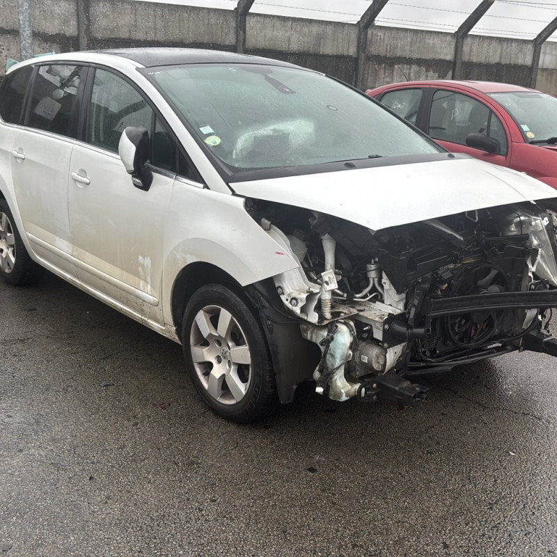 PEUGEOT 5008 1 PHASE 2 1.6 HDI - 8V TURBO Photo n°2