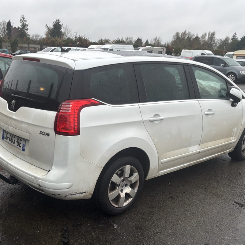 PEUGEOT 5008 1 PHASE 2 1.6 HDI - 8V TURBO Photo n°3
