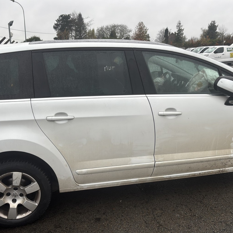 PEUGEOT 5008 1 PHASE 2 1.6 HDI - 8V TURBO Photo n°7