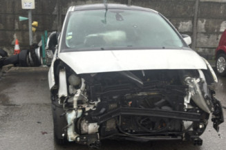 PEUGEOT 5008 1 PHASE 2 1.6 HDI - 8V TURBO