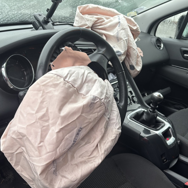 PEUGEOT 5008 1 PHASE 2 1.6 HDI - 8V TURBO Photo n°13