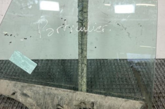 Vitre arriere droit OPEL ASTRA J Photo n°1