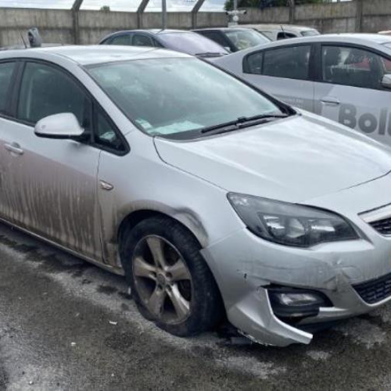 Vitre arriere droit OPEL ASTRA J Photo n°15