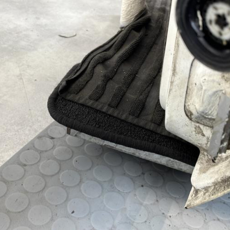 Porte avant gauche FORD FIESTA 4 Photo n°4