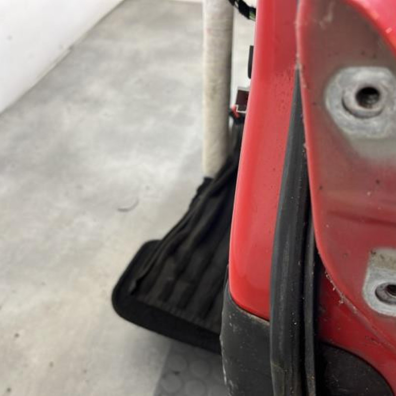 Porte avant gauche FORD FIESTA 6 Photo n°4