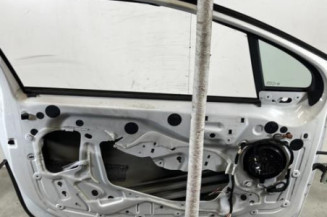Porte avant gauche PEUGEOT 208 1