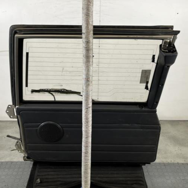 Porte de coffre droit NISSAN PATROL 1 Photo n°4