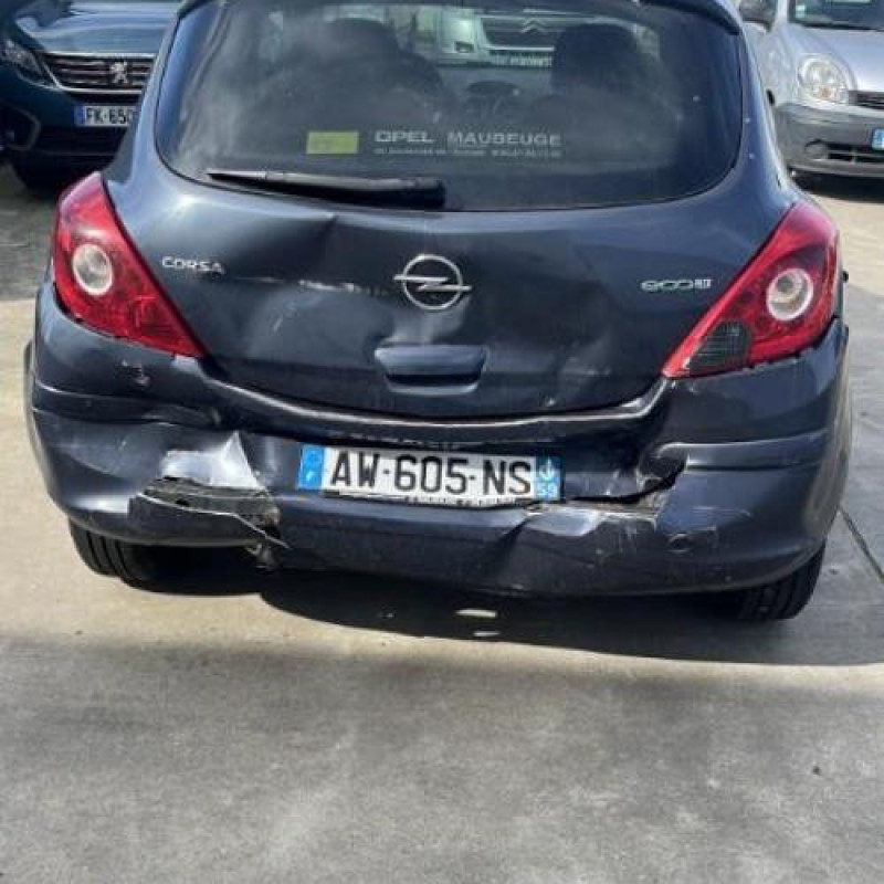 Optique avant principal gauche (feux)(phare) OPEL CORSA D Photo n°12
