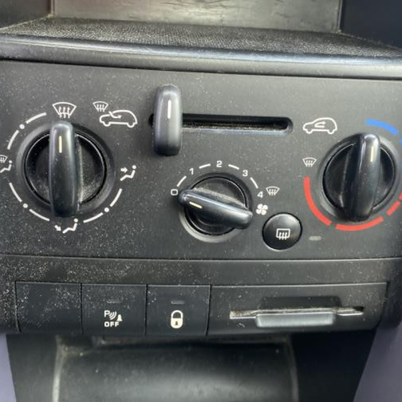 Cremaillere assistee PEUGEOT 207 Photo n°1