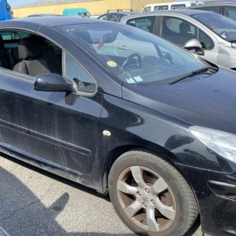 Feu arriere stop central PEUGEOT 307 Photo n°7