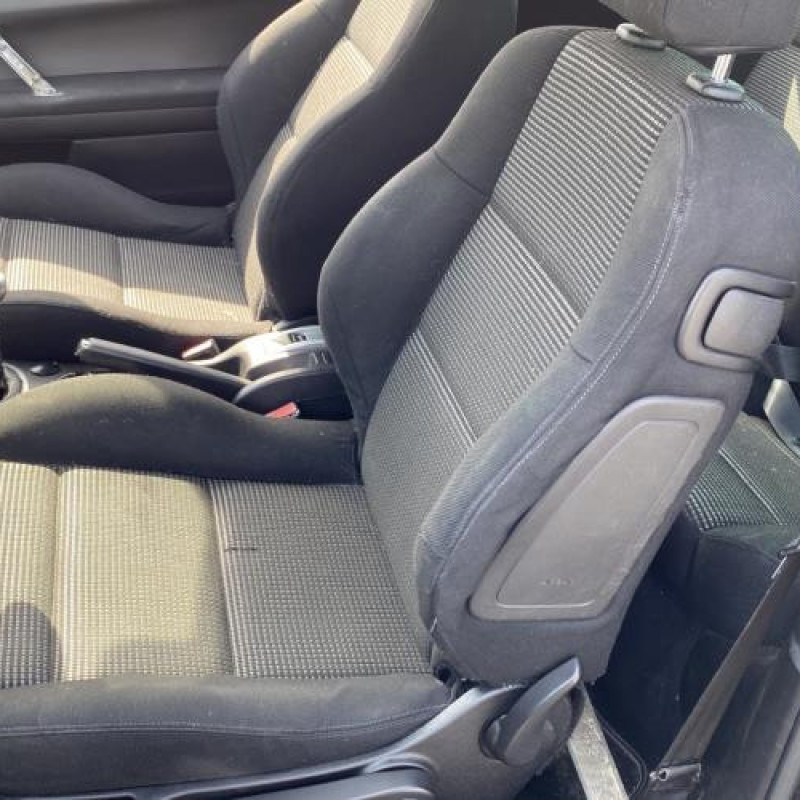 Feu arriere stop central PEUGEOT 307 Photo n°11