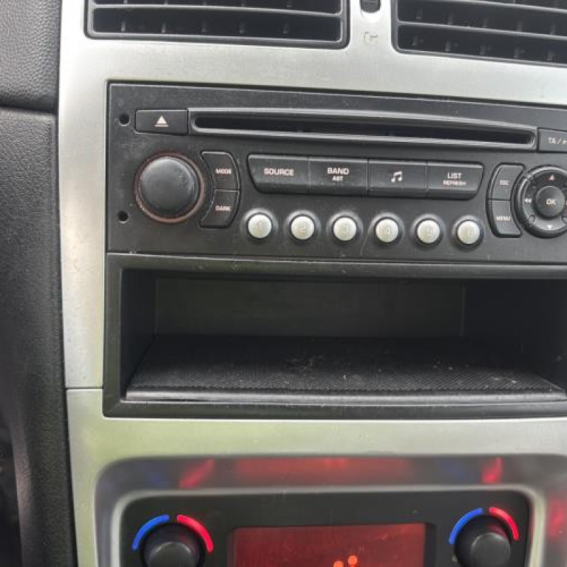 Feu arriere stop central PEUGEOT 307 Photo n°20