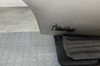 Malle/Hayon arriere FORD FIESTA 4