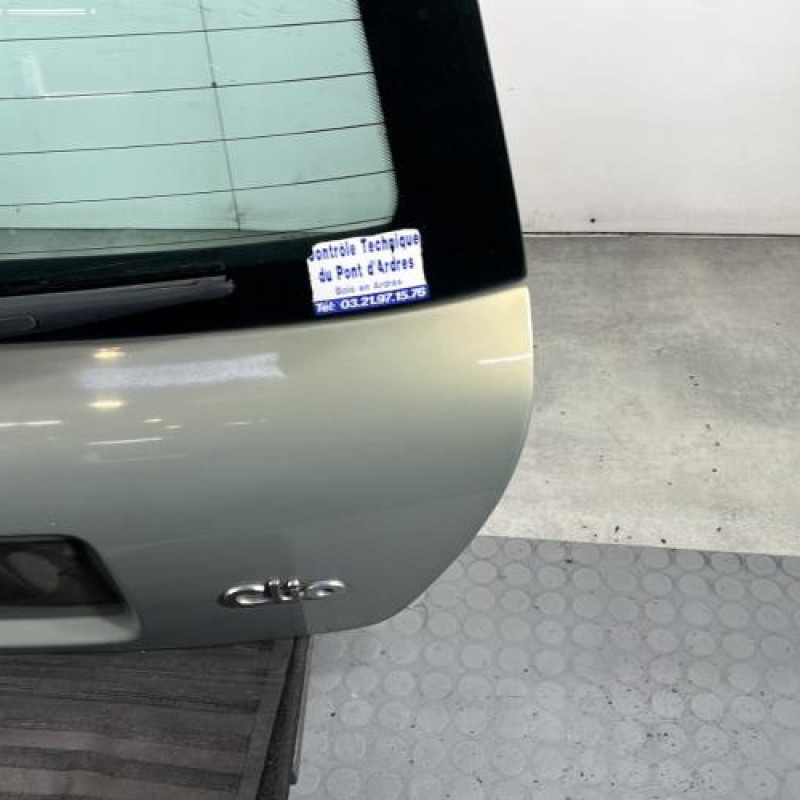 Malle/Hayon arriere RENAULT CLIO 2 Photo n°4