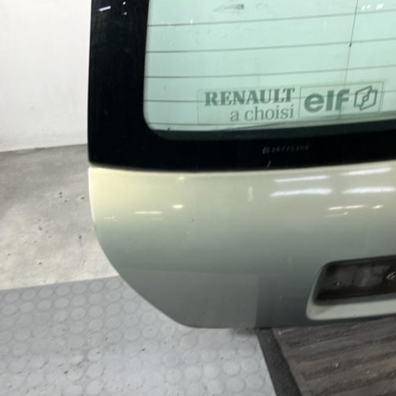 Malle/Hayon arriere RENAULT CLIO 2 Photo n°5