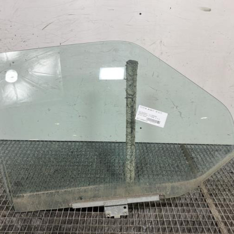 Vitre avant droit VOLKSWAGEN TRANSPORTER 4 Photo n°1