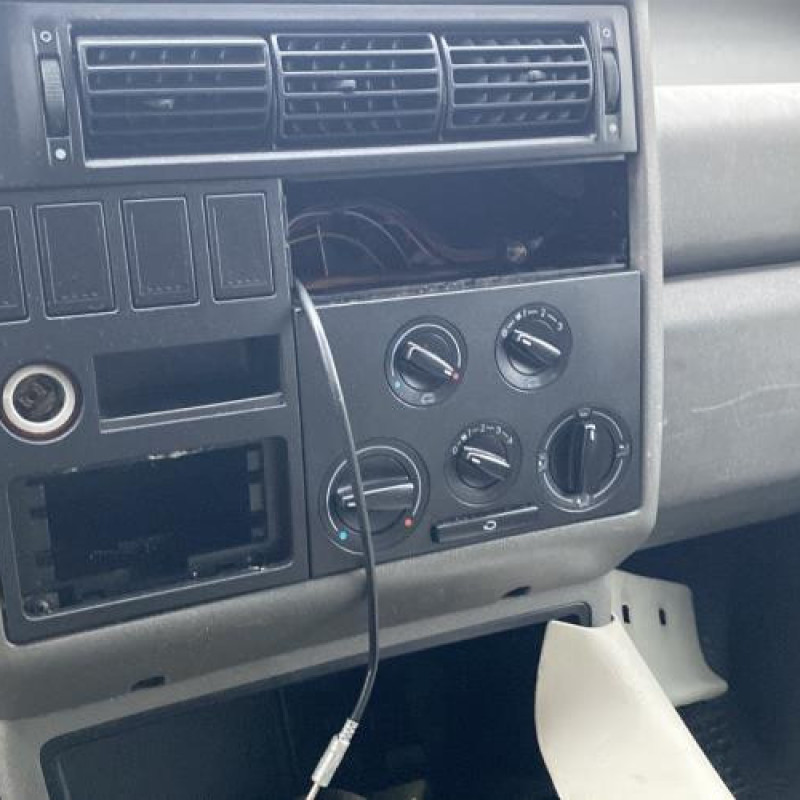 Vitre avant droit VOLKSWAGEN TRANSPORTER 4 Photo n°17