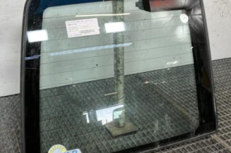 Vitre porte coffre gauche VOLKSWAGEN TRANSPORTER 4