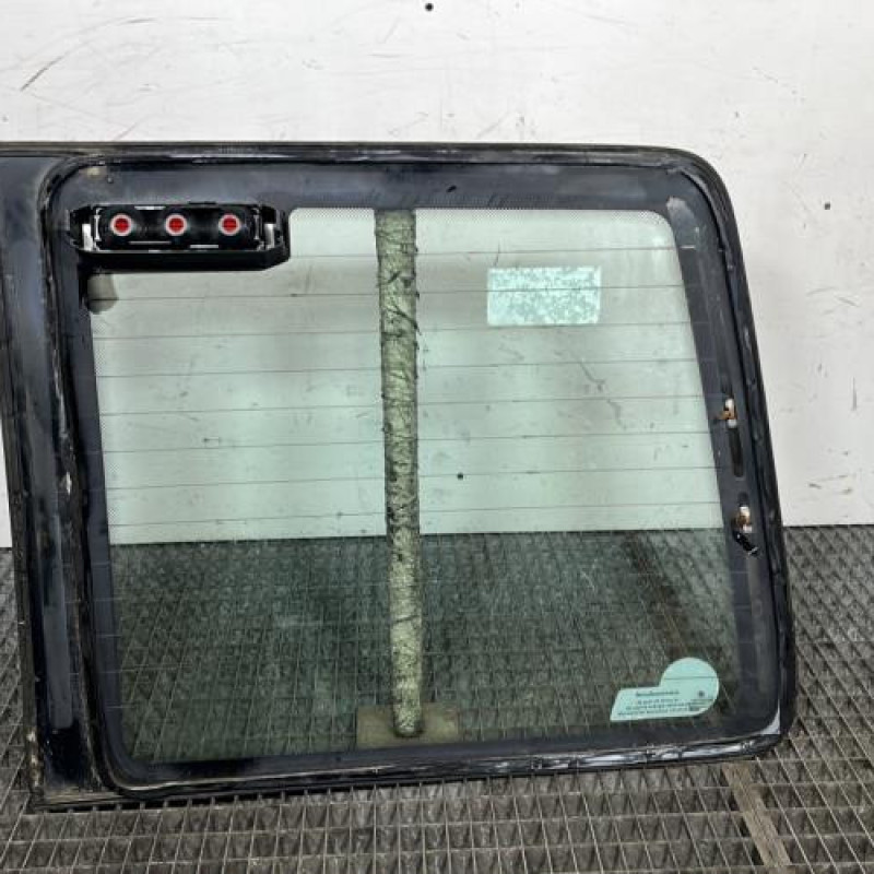 Vitre porte coffre gauche VOLKSWAGEN TRANSPORTER 4 Photo n°4