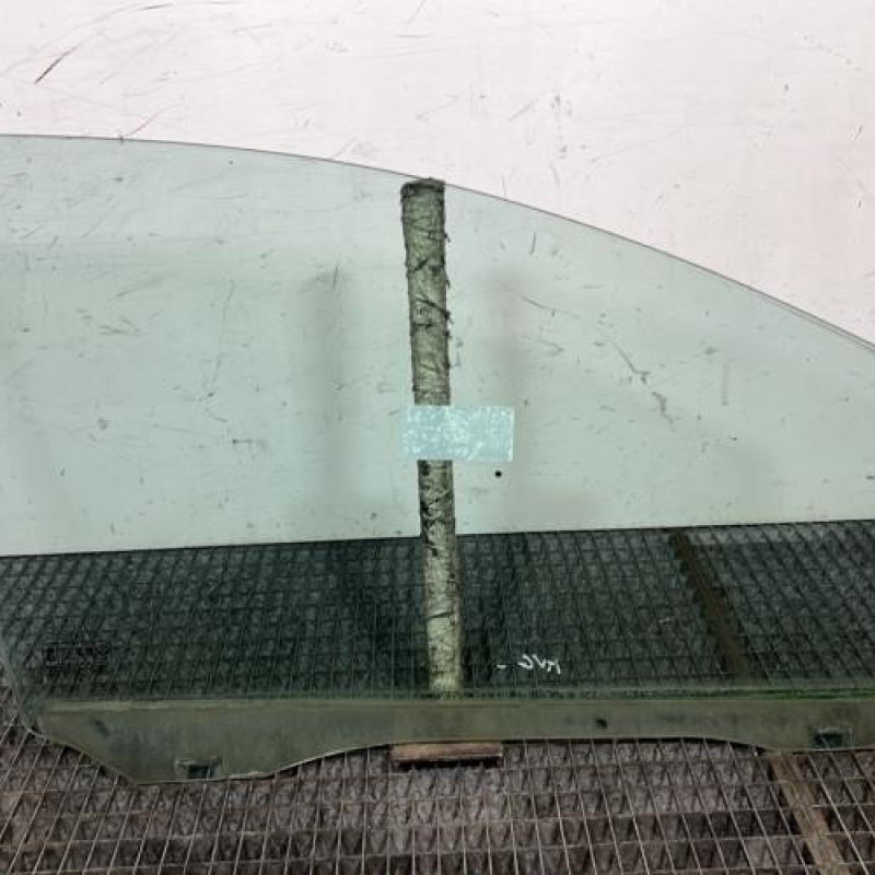 Vitre avant gauche FORD C-MAX 1 Photo n°4