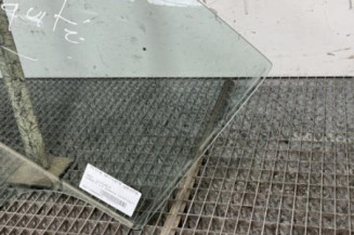 Vitre arriere gauche OPEL CORSA E
