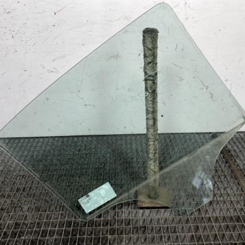 Vitre arriere gauche OPEL CORSA E Photo n°4