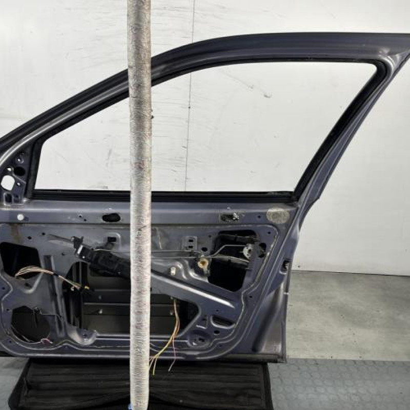 Porte avant droit CITROEN XSARA Photo n°8