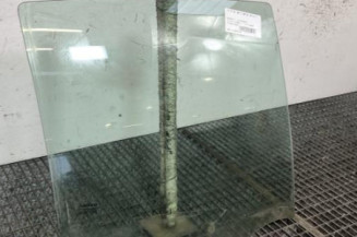 Vitre arriere droit RENAULT CLIO 3