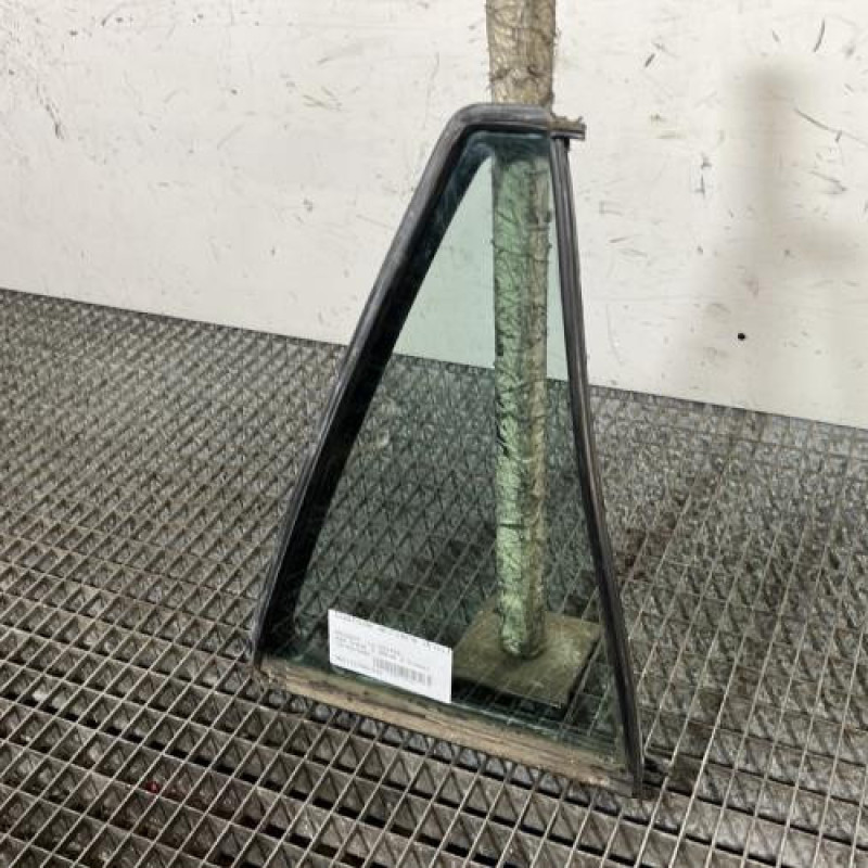 Custode arriere droit (porte) PEUGEOT 406 Photo n°3