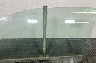 Vitre avant gauche PEUGEOT 208 1 Photo n°1